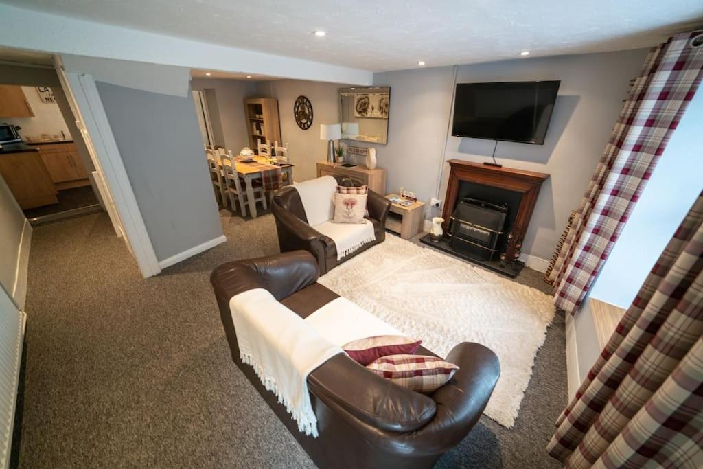 2 Bed Sleeps 4 Central Haverfordwest Town Houseヴィラ エクステリア 写真